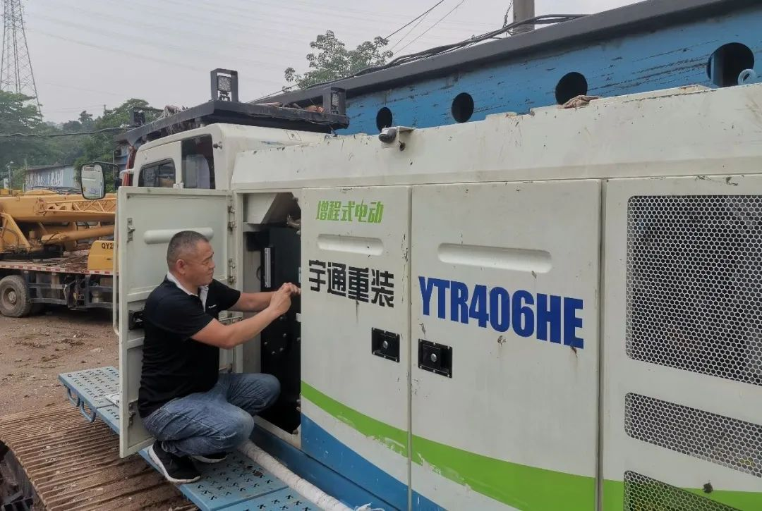 “五一他们依然在岗，服务很周到，亿万先生MR很安心。”