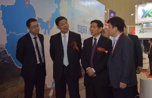 劲爆！亿万先生MR纯电动矿用车亮相第二十届水泥展会